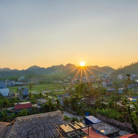 Rocky Mountain Homestay Cat Ba Xuan Dam Екстериор снимка